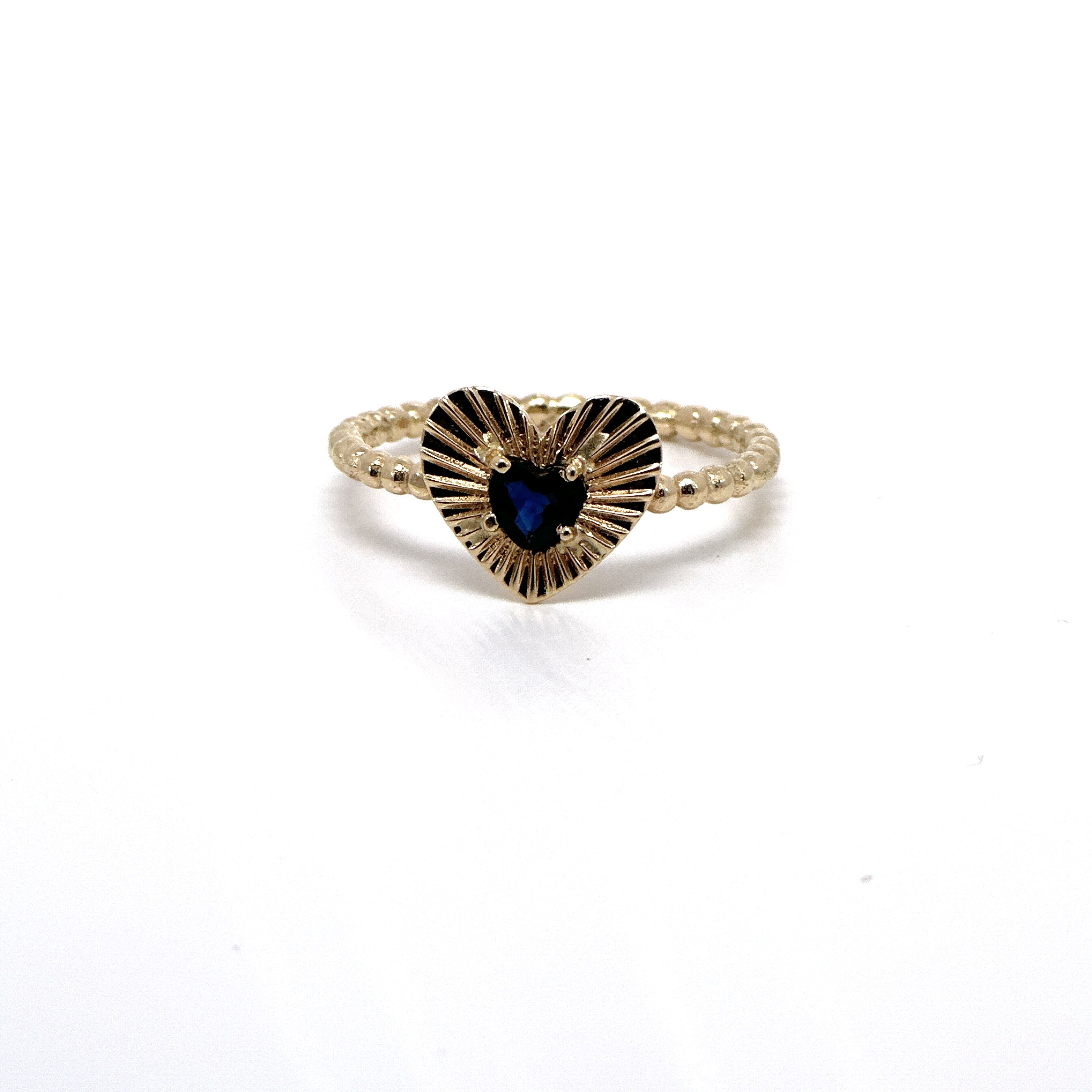 Anillo diamantado y zafiro azul