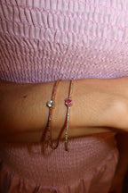 Pulsera aro corazón zafiros.