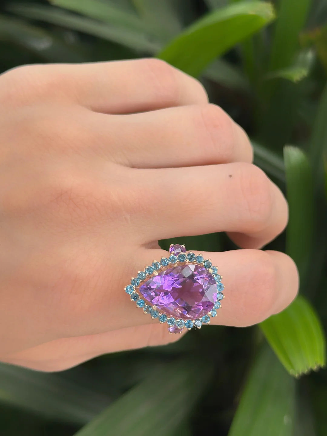 Anillo Hindi Amatistas y topacios london blue