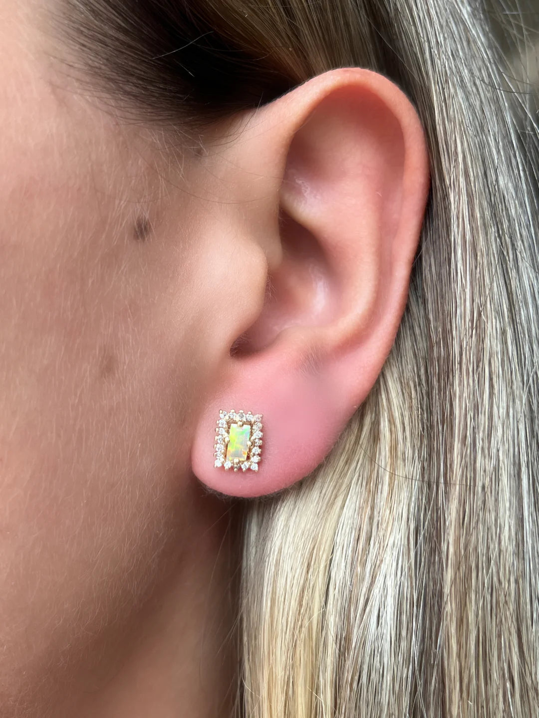 Aretes Julia medianos Ópalo y diamantes.