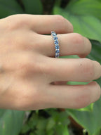 Anillo churumbela zafiros azules 3 mm Oro blanco